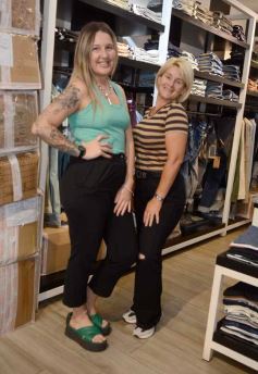 Foto de la galería: Las últimas del 2023: el año se despide con gente amiga y la buena onda que no se corta en la ciudad