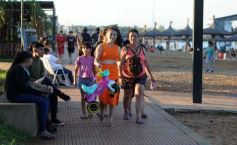 Foto de la galería: Tarde de disfrute en Costa Sur: el modo verano en la ciudad suma playa, recreación y descanso a orillas del Paraná