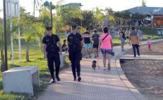 Foto de la galería: Tarde de disfrute en Costa Sur: el modo verano en la ciudad suma playa, recreación y descanso a orillas del Paraná