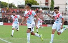 Foto de la galería: Torneo Clausura de la Liga: con broche dorado para el 2023,  Guaraní volvió a coronarse campeón