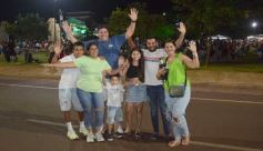 Foto de la galería: Festival de Verano: con una multitud presente, el Chaqueño Palavecino trajo show y folclore a la ciudad 