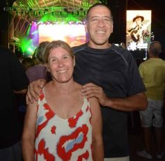 Foto de la galería: Festival de Verano: con una multitud presente, el Chaqueño Palavecino trajo show y folclore a la ciudad 