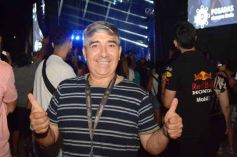 Foto de la galería: Festival de Verano: con una multitud presente, el Chaqueño Palavecino trajo show y folclore a la ciudad 