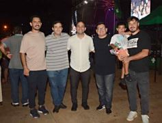 Foto de la galería: Festival de Verano: con una multitud presente, el Chaqueño Palavecino trajo show y folclore a la ciudad 