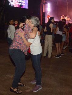 Foto de la galería: Festival de Verano: con una multitud presente, el Chaqueño Palavecino trajo show y folclore a la ciudad 
