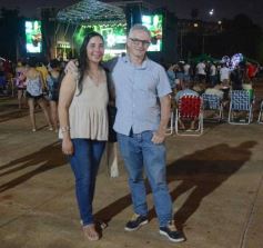 Foto de la galería: Festival de Verano: con una multitud presente, el Chaqueño Palavecino trajo show y folclore a la ciudad 