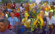 Foto de la galería: Festival de Verano: con una multitud presente, el Chaqueño Palavecino trajo show y folclore a la ciudad 