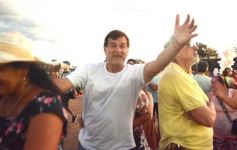 Foto de la galería: Festival de Verano: con una multitud presente, el Chaqueño Palavecino trajo show y folclore a la ciudad 