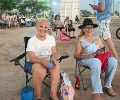 Foto de la galería: Festival de Verano: con una multitud presente, el Chaqueño Palavecino trajo show y folclore a la ciudad 