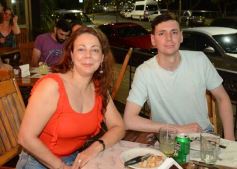 Foto de la galería: Noche de sábado: salida familiar, cena y música en vivo en otra vuelta por la costa posadeña