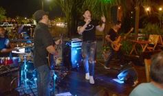 Foto de la galería: Noche de sábado: salida familiar, cena y música en vivo en otra vuelta por la costa posadeña