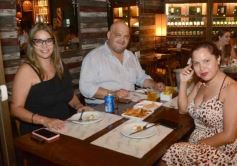 Foto de la galería: Noche de sábado: salida familiar, cena y música en vivo en otra vuelta por la costa posadeña