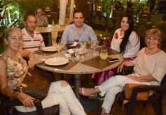 Foto de la galería: Noche de sábado: salida familiar, cena y música en vivo en otra vuelta por la costa posadeña