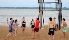 Foto de la galería: Sunset Costa Sur: playa, río y atardecer posadeño, más del disfrute que viene siendo la temporada en la ciudad