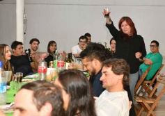 Foto de la galería: Para repetir: postales de lo que fue el gran festejo por la jubilación de Hugo Martínez de El Territorio