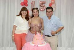 Foto de la galería: Los 15 años de Griselda Aramí Fariña Acevedo:  emoción, baile y fiesta, en una noche para el recuerdo