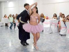 Foto de la galería: Los 15 años de Griselda Aramí Fariña Acevedo:  emoción, baile y fiesta, en una noche para el recuerdo