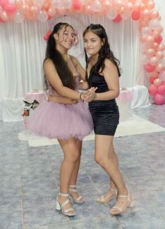 Foto de la galería: Los 15 años de Griselda Aramí Fariña Acevedo:  emoción, baile y fiesta, en una noche para el recuerdo