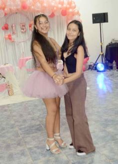 Foto de la galería: Los 15 años de Griselda Aramí Fariña Acevedo:  emoción, baile y fiesta, en una noche para el recuerdo