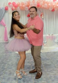 Foto de la galería: Los 15 años de Griselda Aramí Fariña Acevedo:  emoción, baile y fiesta, en una noche para el recuerdo