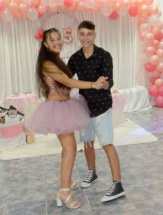 Foto de la galería: Los 15 años de Griselda Aramí Fariña Acevedo:  emoción, baile y fiesta, en una noche para el recuerdo