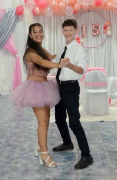 Foto de la galería: Los 15 años de Griselda Aramí Fariña Acevedo:  emoción, baile y fiesta, en una noche para el recuerdo