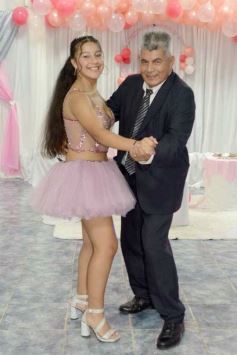 Foto de la galería: Los 15 años de Griselda Aramí Fariña Acevedo:  emoción, baile y fiesta, en una noche para el recuerdo