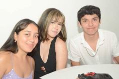 Foto de la galería: Los 15 años de Griselda Aramí Fariña Acevedo:  emoción, baile y fiesta, en una noche para el recuerdo