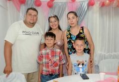 Foto de la galería: Los 15 años de Griselda Aramí Fariña Acevedo:  emoción, baile y fiesta, en una noche para el recuerdo