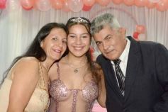 Foto de la galería: Los 15 años de Griselda Aramí Fariña Acevedo:  emoción, baile y fiesta, en una noche para el recuerdo