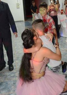 Foto de la galería: Los 15 años de Griselda Aramí Fariña Acevedo:  emoción, baile y fiesta, en una noche para el recuerdo