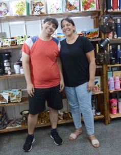 Foto de la galería: Otra vuelta en la ciudad,  con un salpicado de postales y los amigos que no faltan