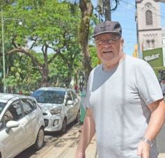 Foto de la galería: Otra vuelta en la ciudad,  con un salpicado de postales y los amigos que no faltan