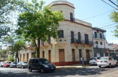 Foto de la galería: Otra vuelta en la ciudad,  con un salpicado de postales y los amigos que no faltan