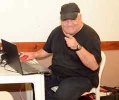 Foto de la galería: Otra vuelta en la ciudad,  con un salpicado de postales y los amigos que no faltan