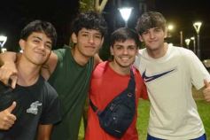 Foto de la galería: Juventud Cristiana: junto a la fe, el Grupo Katharos llevó encuentro y diversión al Parque Paraguayo