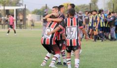 Foto de la galería: Torneo Regional: lejos del fair play, Mitre se quedó con la ilusión del ascenso
