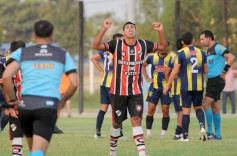 Foto de la galería: Torneo Regional: lejos del fair play, Mitre se quedó con la ilusión del ascenso