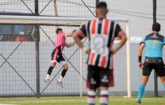 Foto de la galería: Torneo Regional: lejos del fair play, Mitre se quedó con la ilusión del ascenso
