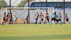 Foto de la galería: Torneo Regional: lejos del fair play, Mitre se quedó con la ilusión del ascenso
