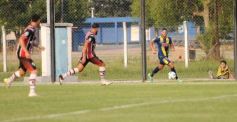 Foto de la galería: Torneo Regional: lejos del fair play, Mitre se quedó con la ilusión del ascenso