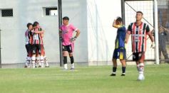 Foto de la galería: Torneo Regional: lejos del fair play, Mitre se quedó con la ilusión del ascenso