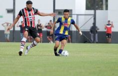 Foto de la galería: Torneo Regional: lejos del fair play, Mitre se quedó con la ilusión del ascenso