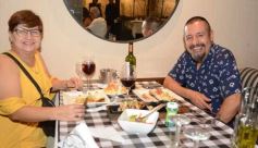 Foto de la galería: Viernes de salidas en la ciudad:  la previa del feriado largo copó la noche posadeña