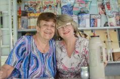 Foto de la galería: Pensando en la vuelta: compras y listas escolares se suman al movimiento en la ciudad