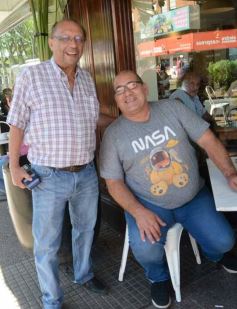 Foto de la galería: Pensando en la vuelta: compras y listas escolares se suman al movimiento en la ciudad