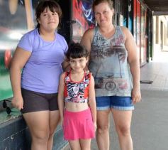 Foto de la galería: Pensando en la vuelta: compras y listas escolares se suman al movimiento en la ciudad