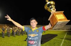 Sixto Fotografías. Deportes. Liga Posadeña A - Torneo de verano: Crucero campeón del primer certamen del año