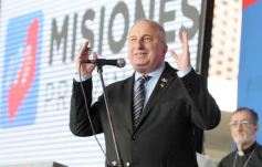 Foto de la galería: Vuelta a clases en Misiones: acto central por el primer dia en Itaembé Guazú