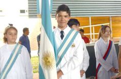 Sixto Fotografías. Sociedad. Educación - Vuelta a clases en Misiones: acto central por el primer dia en Itaembé Guazú